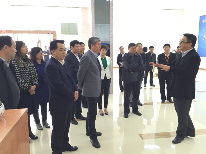 我院院長隨科技部專家調(diào)研組來咸寧指導國家高新區(qū)創(chuàng)建工作