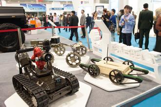 關(guān)于實施軍民融合發(fā)展戰(zhàn)略